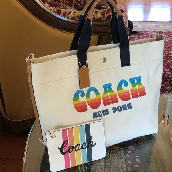 NWT Coach canvas Tote&wristlet - Picture 2 of 8